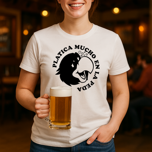 Platica mucho en la peda